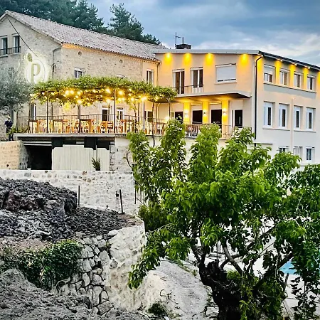 Guest house Domaine De La Pinede