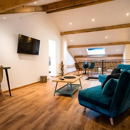 Domaine De La Pinede 3*
